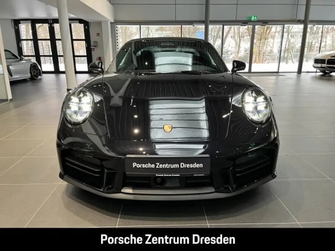Porsche 992 - Thumbnail 12