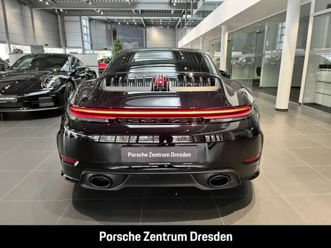 Porsche 992 - Thumbnail 7