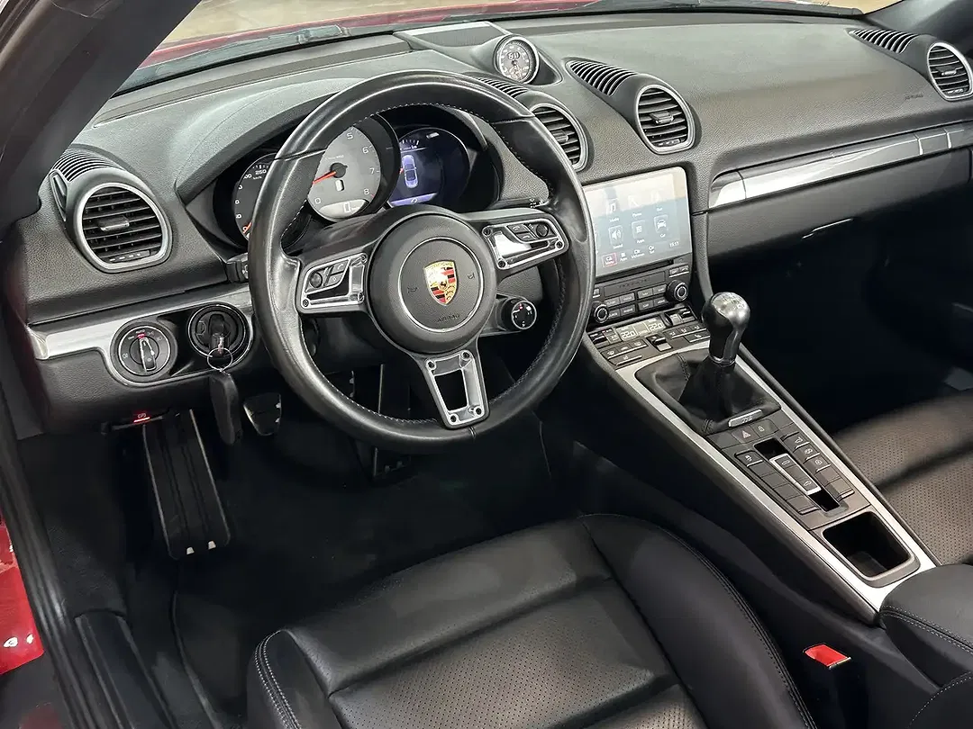 Porsche Boxster - Thumbnail 13