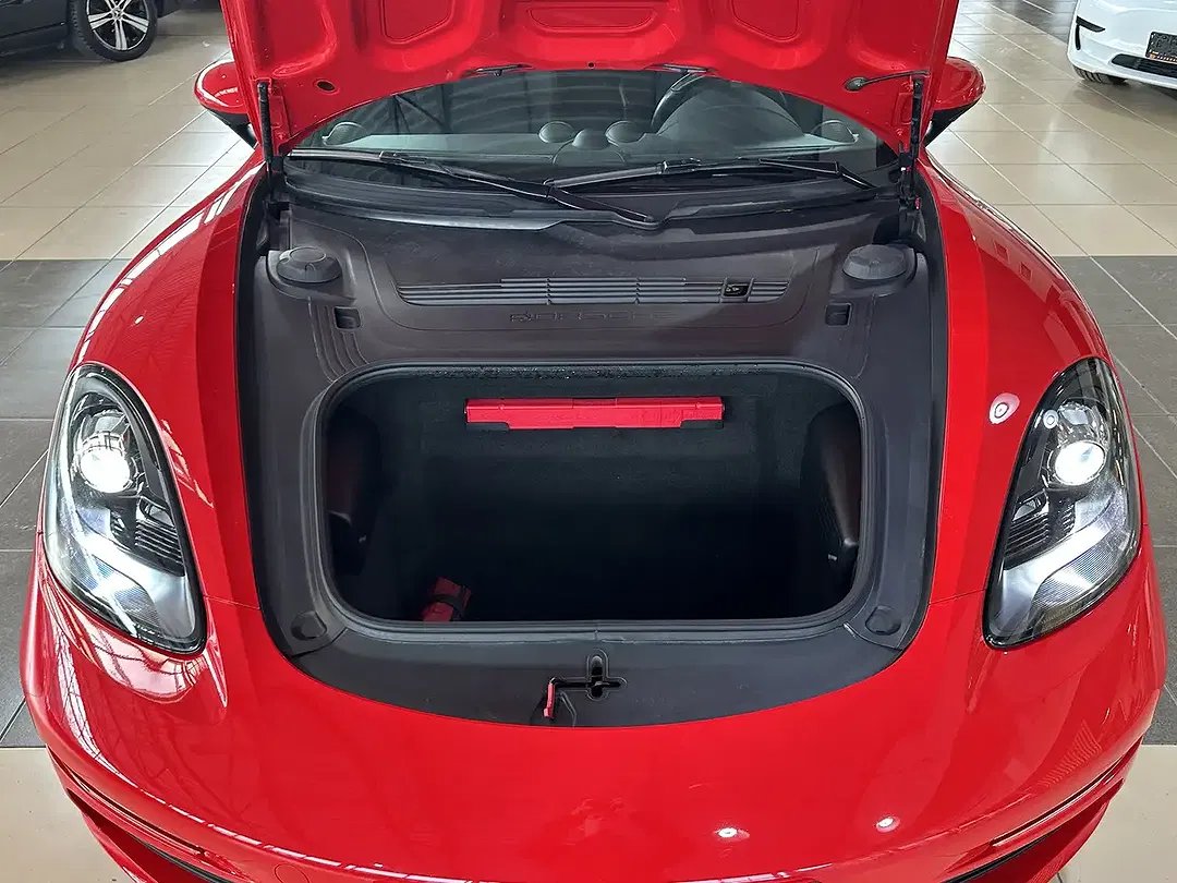 Porsche Boxster - Thumbnail 3