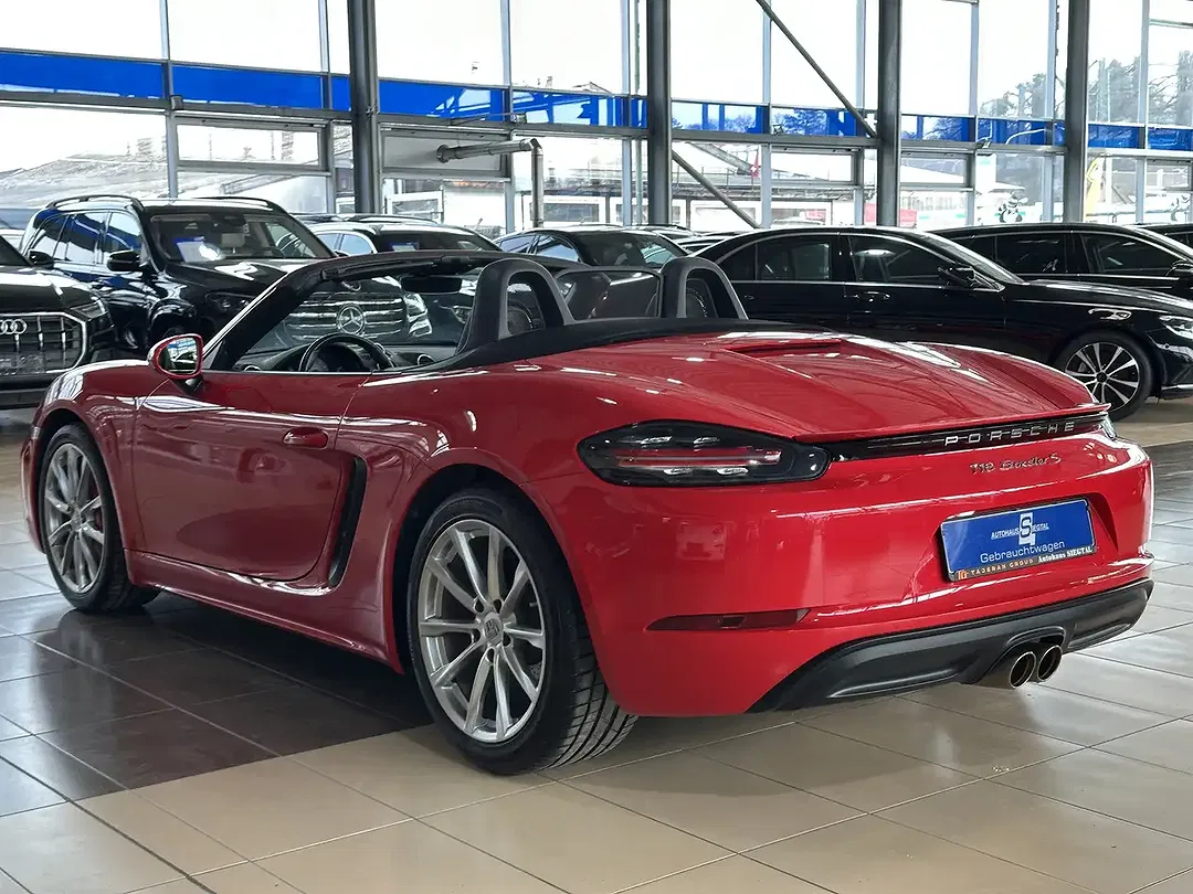 Porsche Boxster - Thumbnail 5