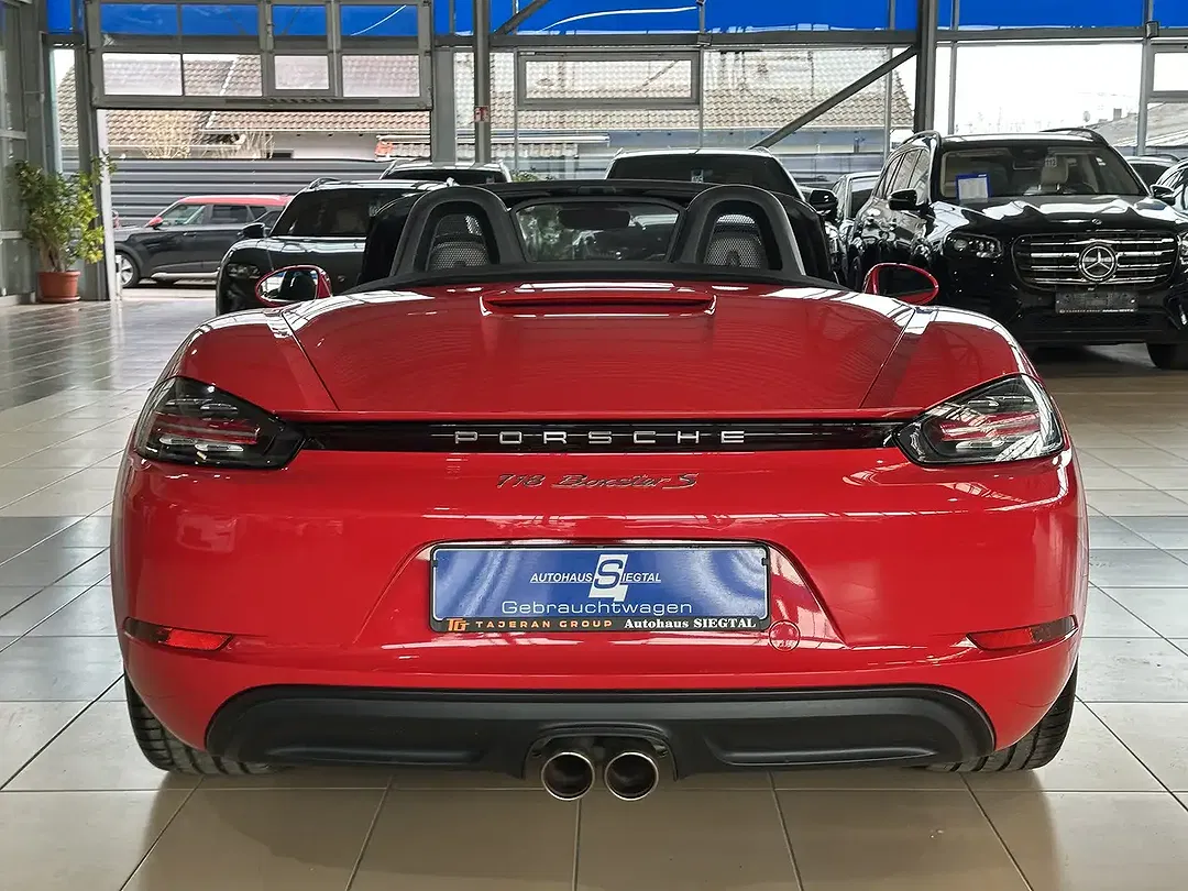 Porsche Boxster - Thumbnail 6