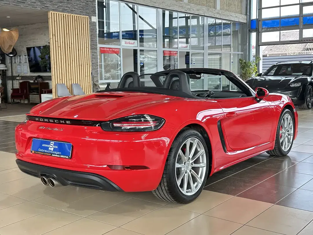 Porsche Boxster - Thumbnail 8