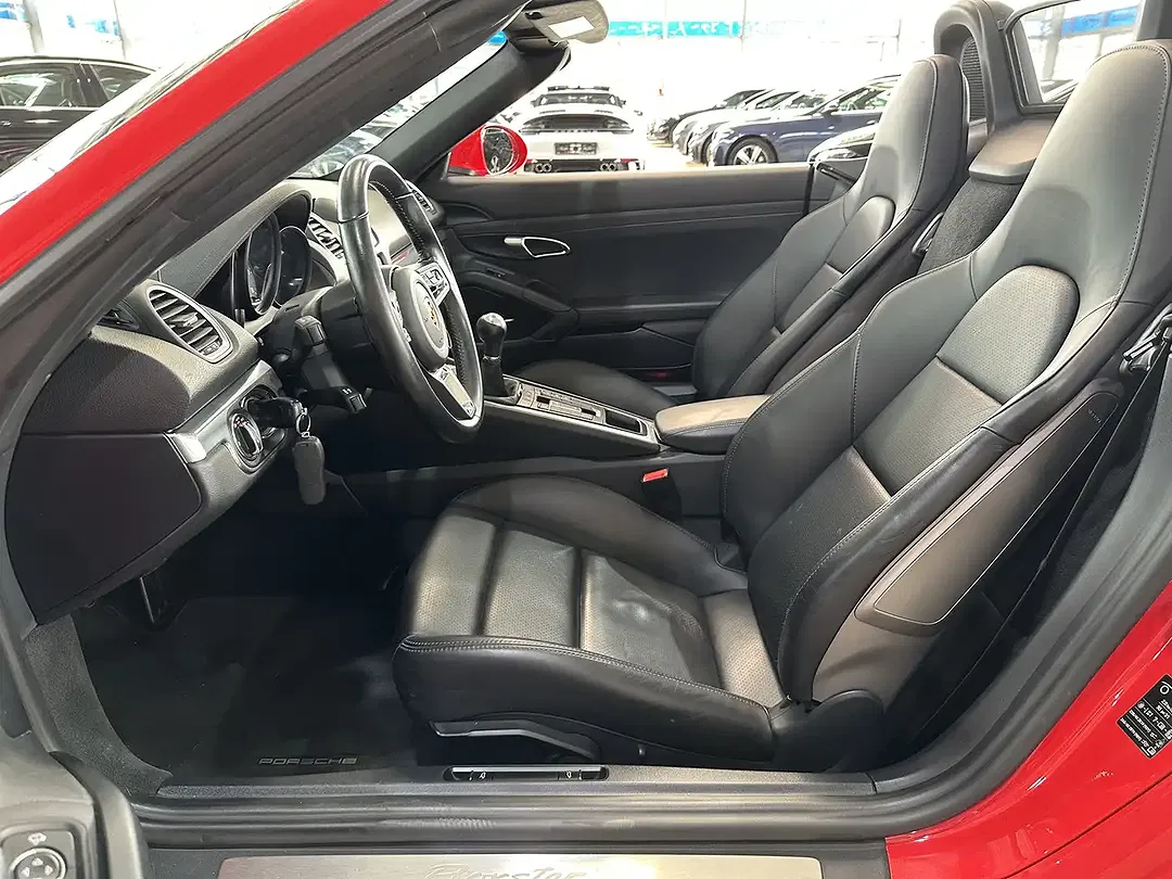 Porsche Boxster - Thumbnail 9