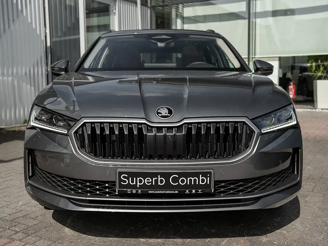 Skoda Superb - Thumbnail 2