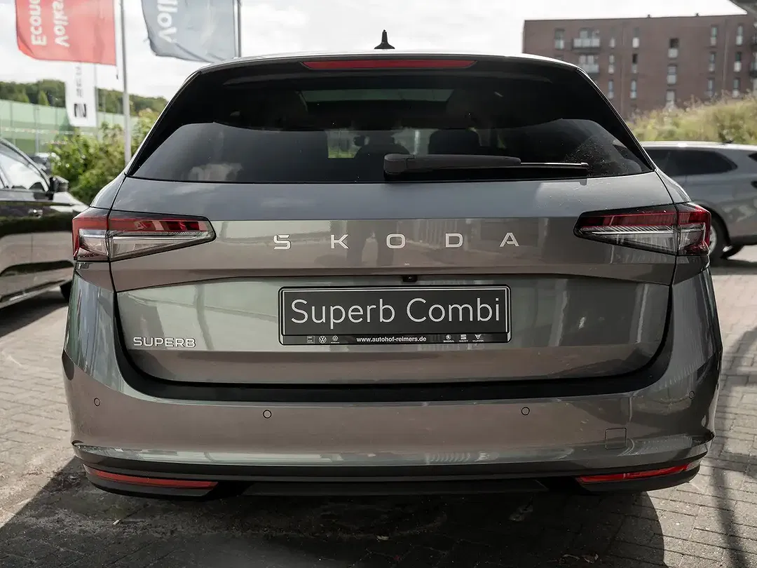 Skoda Superb - Thumbnail 4