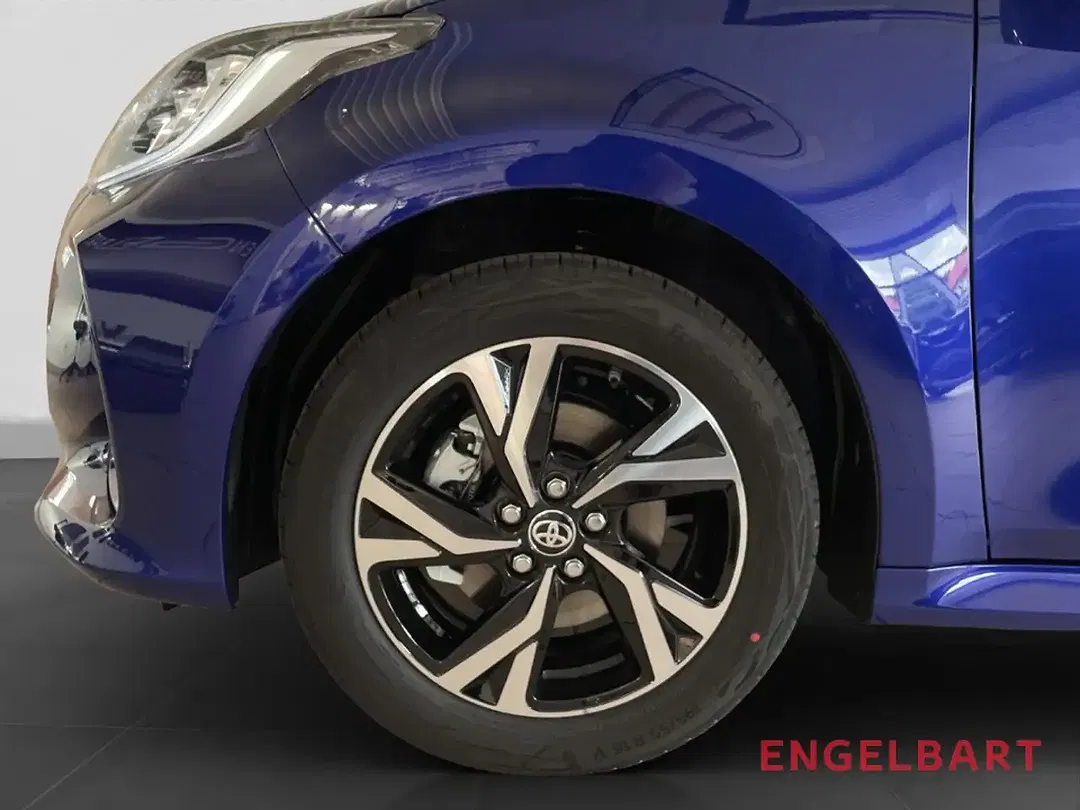 Toyota Yaris - Thumbnail 15