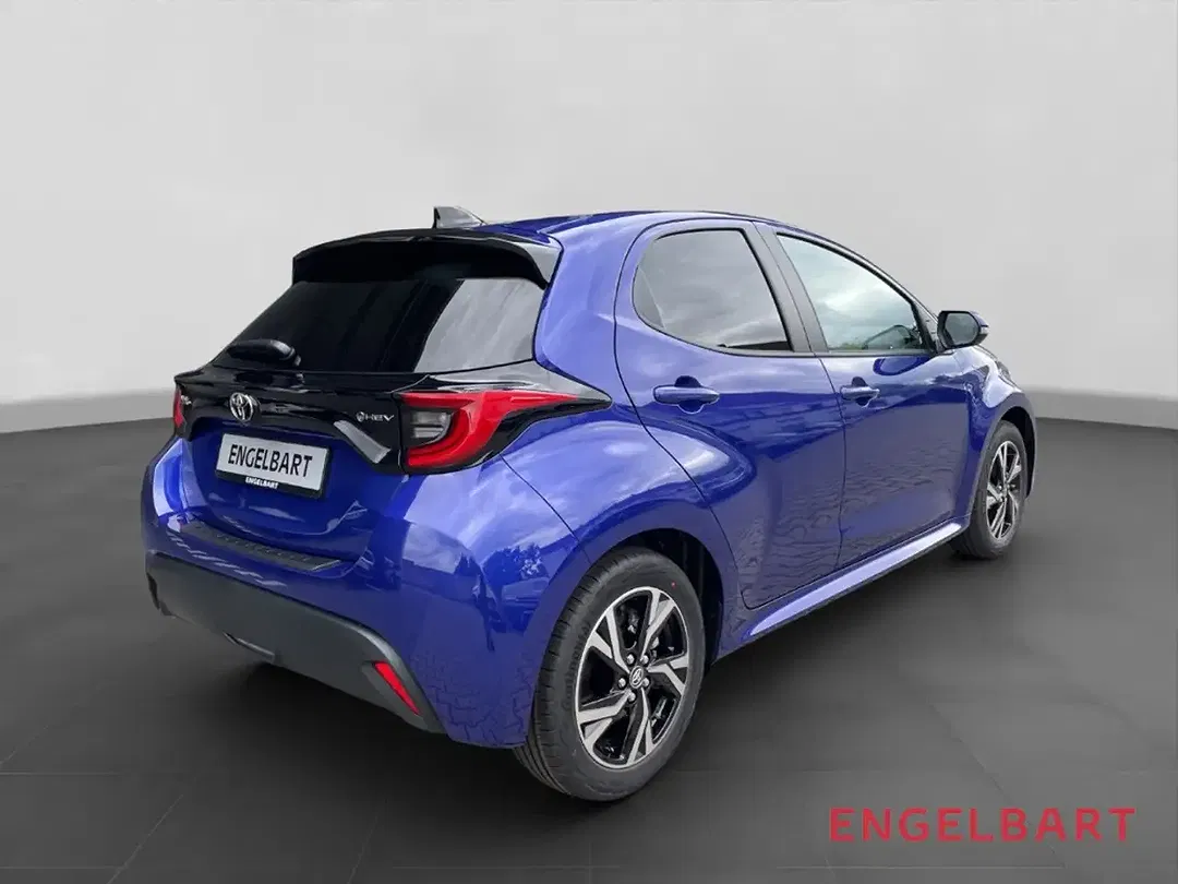 Toyota Yaris - Thumbnail 4