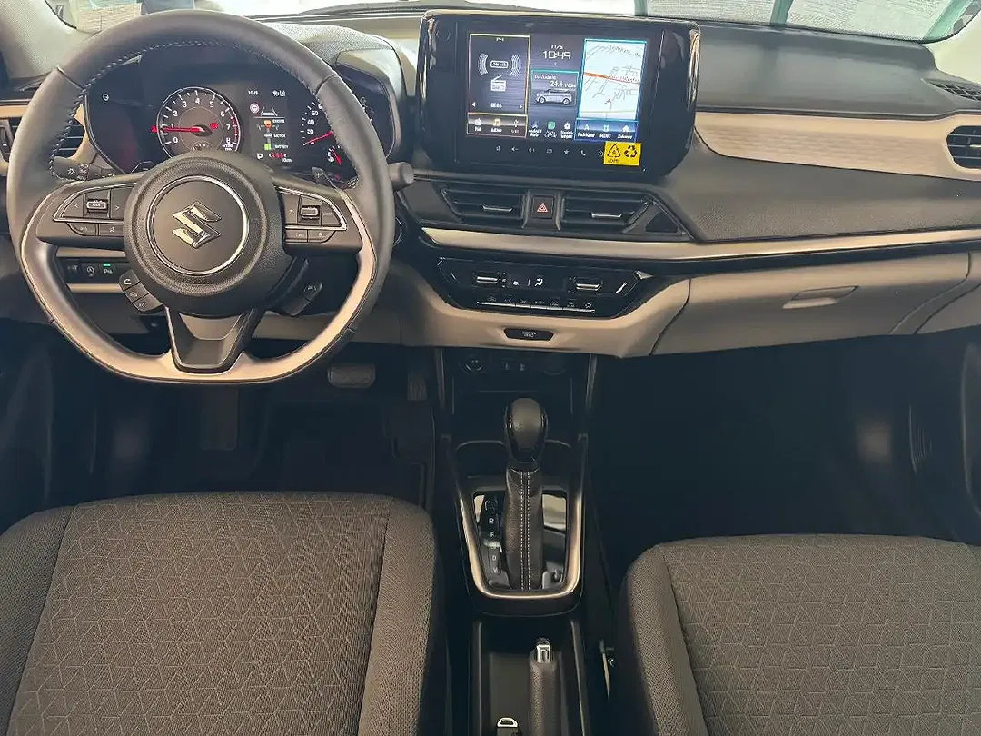 Suzuki Swift - Thumbnail 8