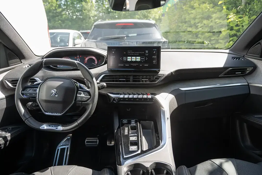 Peugeot 3008 - Thumbnail 3