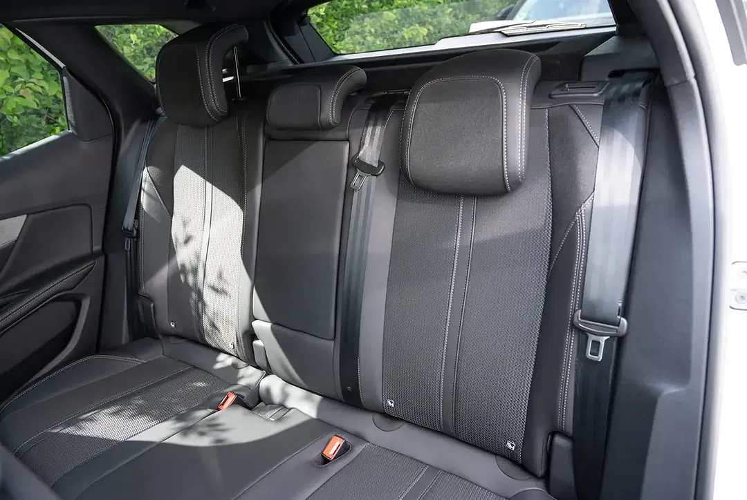 Peugeot 3008 - Thumbnail 6