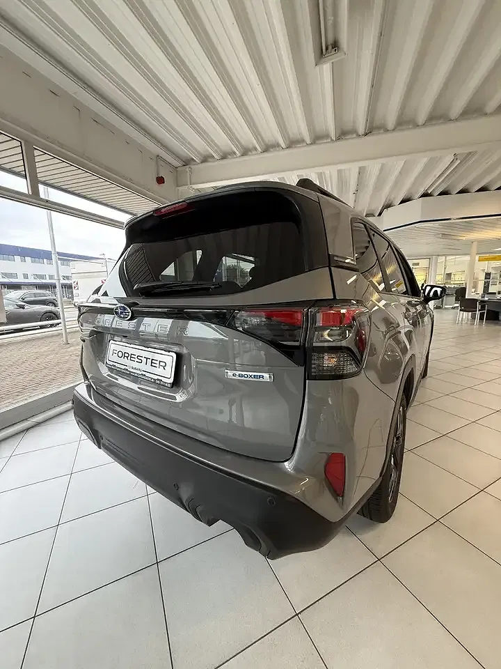 Subaru Forester - Thumbnail 4