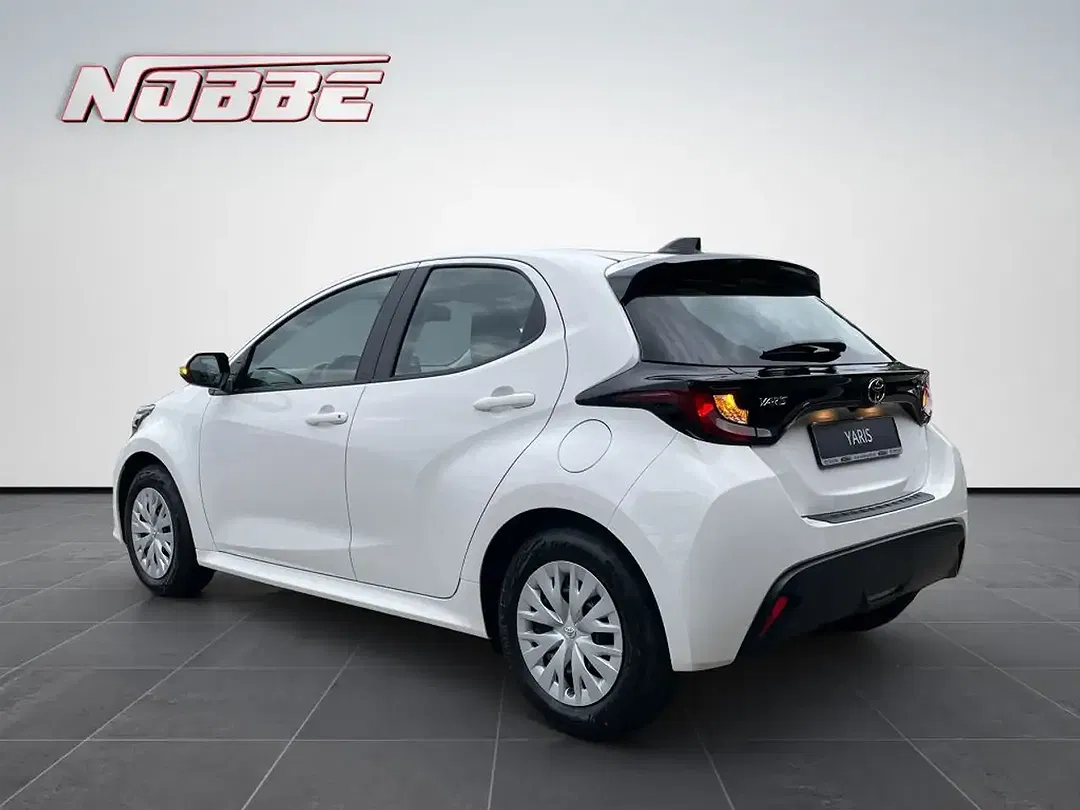 Toyota Yaris - Thumbnail 3