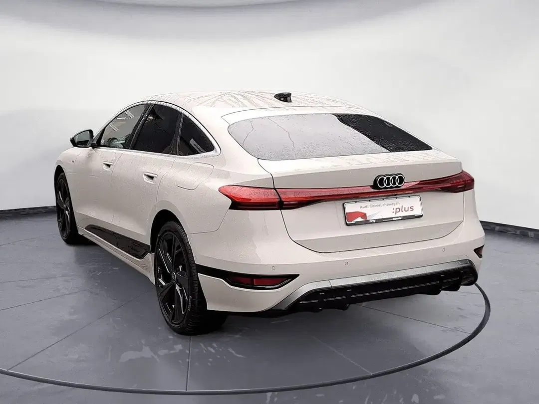 Audi A6 e-tron - Thumbnail 3