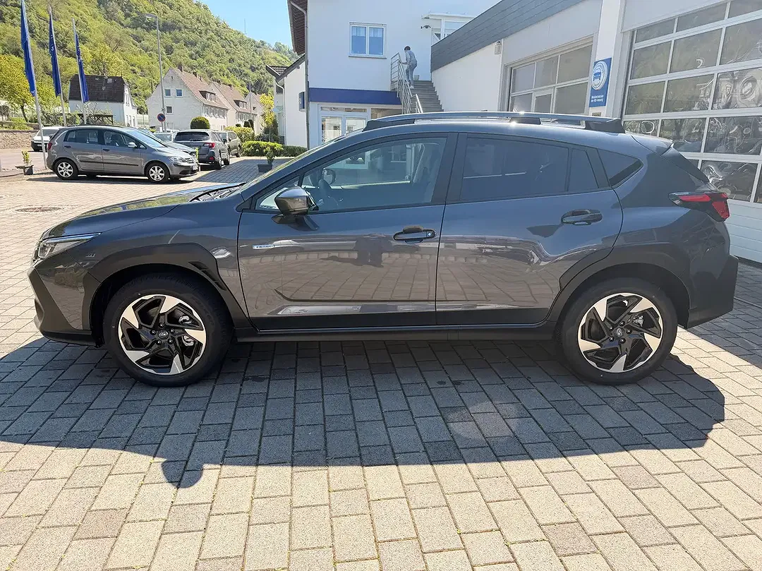 Subaru Crosstrek - Thumbnail 7