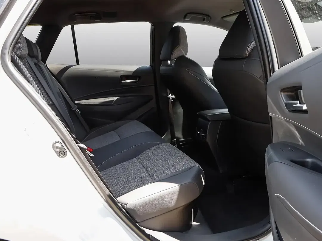Toyota Corolla - Thumbnail 7