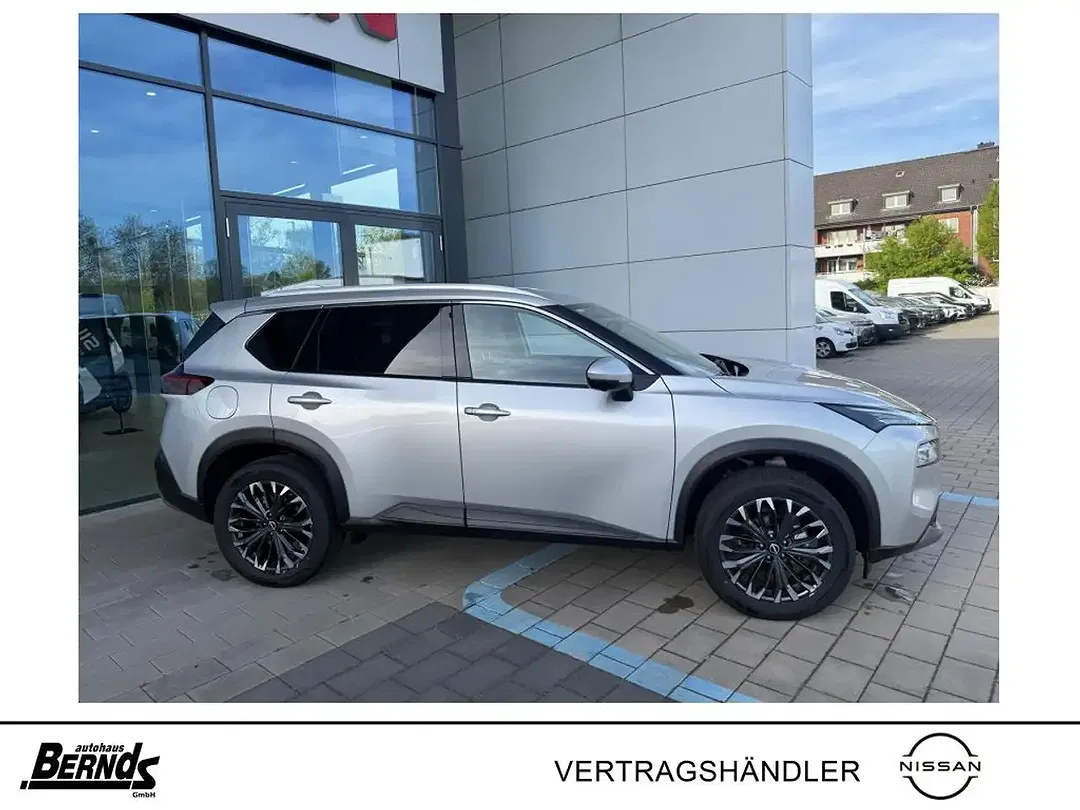 Nissan X-Trail - Thumbnail 2