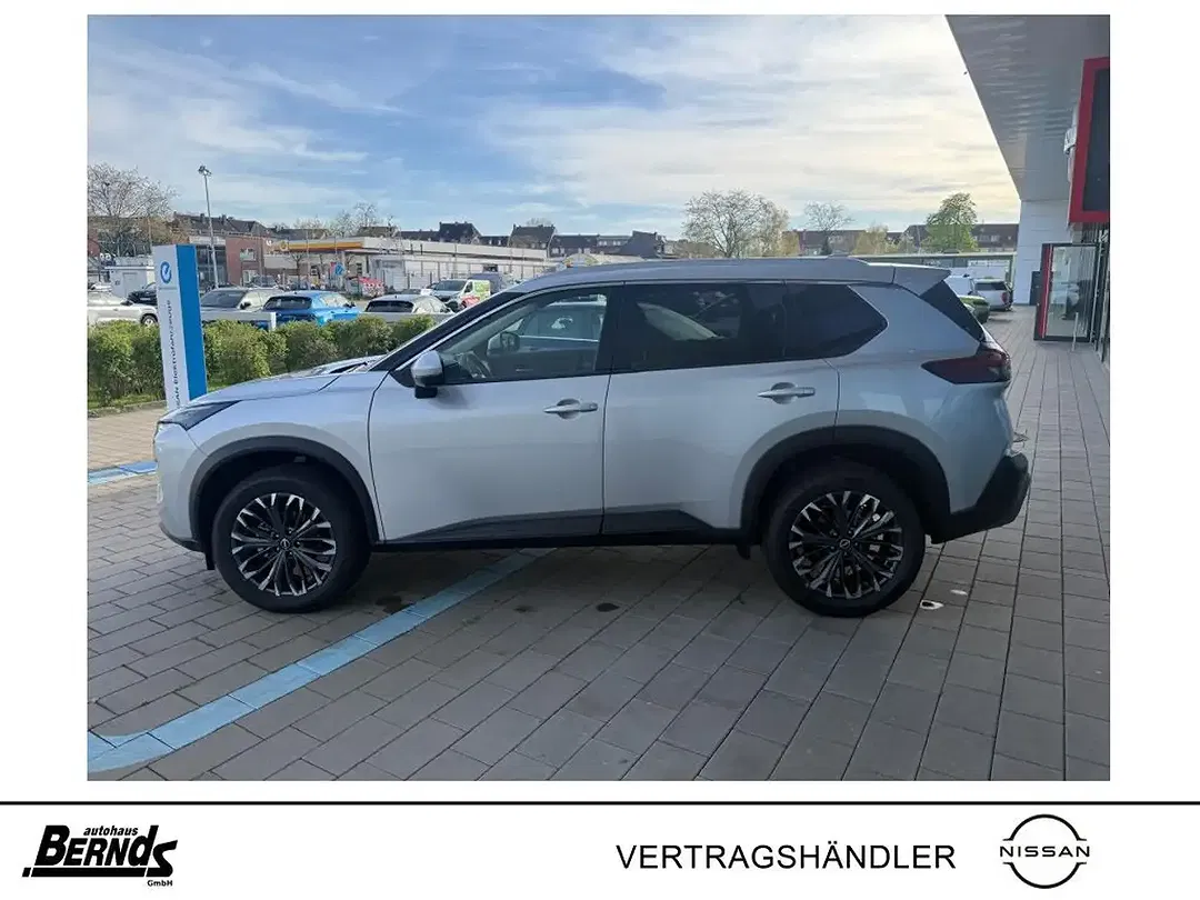 Nissan X-Trail - Thumbnail 3