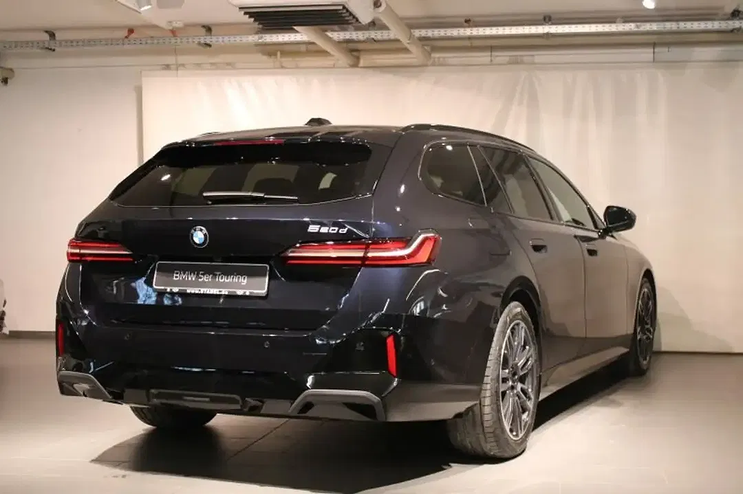 BMW 520 - Thumbnail 4