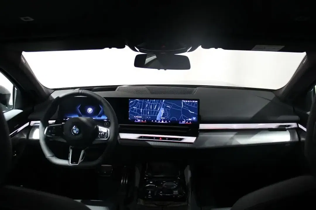 BMW 520 - Thumbnail 7