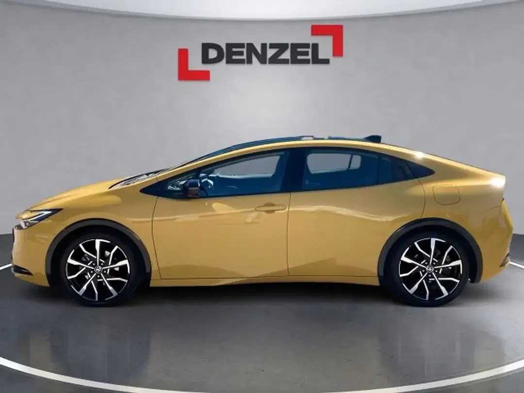 Toyota Prius+ - Thumbnail 2