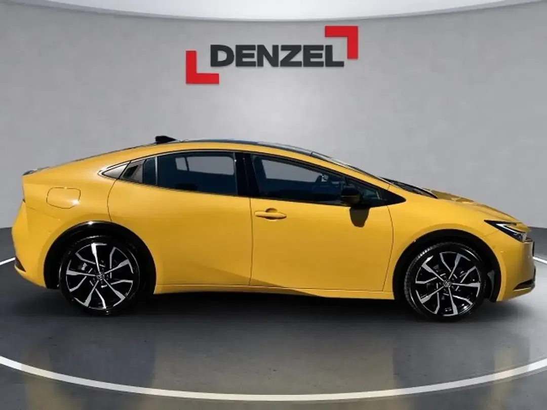Toyota Prius+ - Thumbnail 5