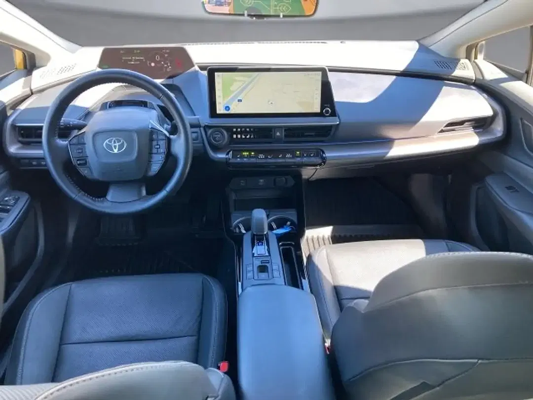 Toyota Prius+ - Thumbnail 9