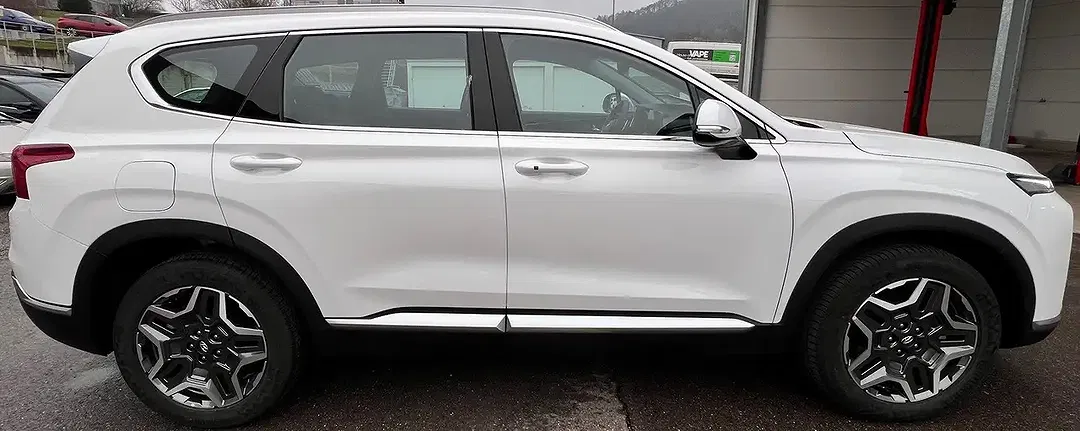 Hyundai SANTA FE - Thumbnail 8