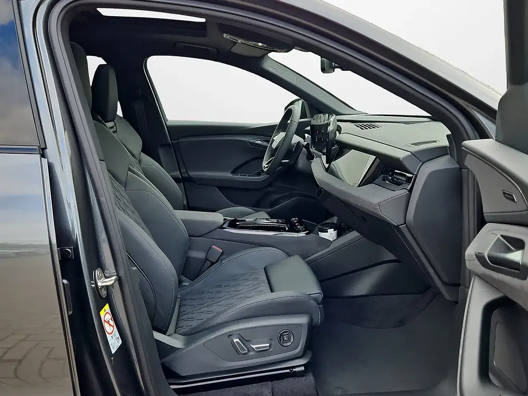 Audi Q6 e-tron - Thumbnail 12
