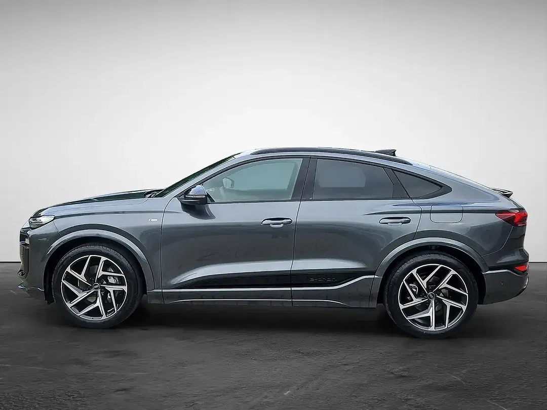 Audi Q6 e-tron - Thumbnail 2