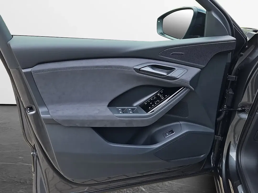 Audi Q6 e-tron - Thumbnail 5