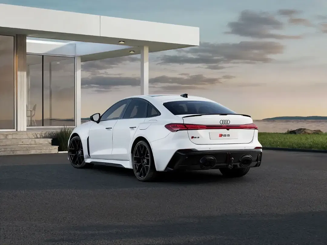 Audi RS5 - Thumbnail 5
