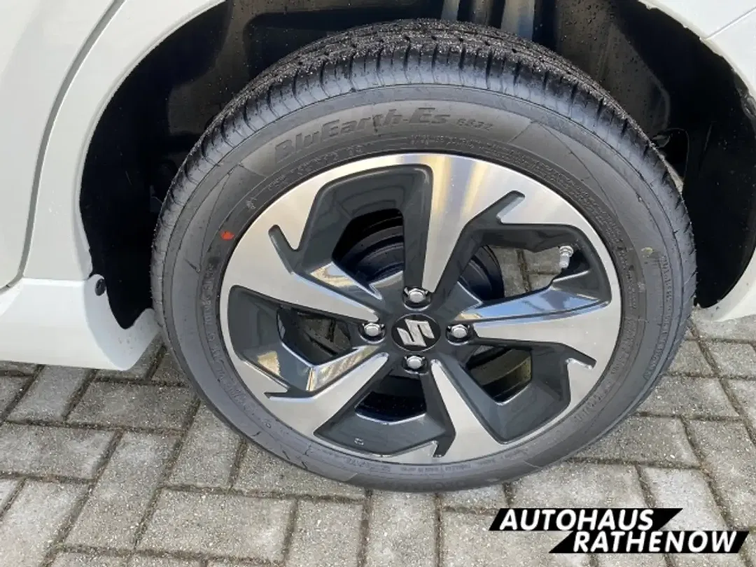 Suzuki Swift - Thumbnail 10