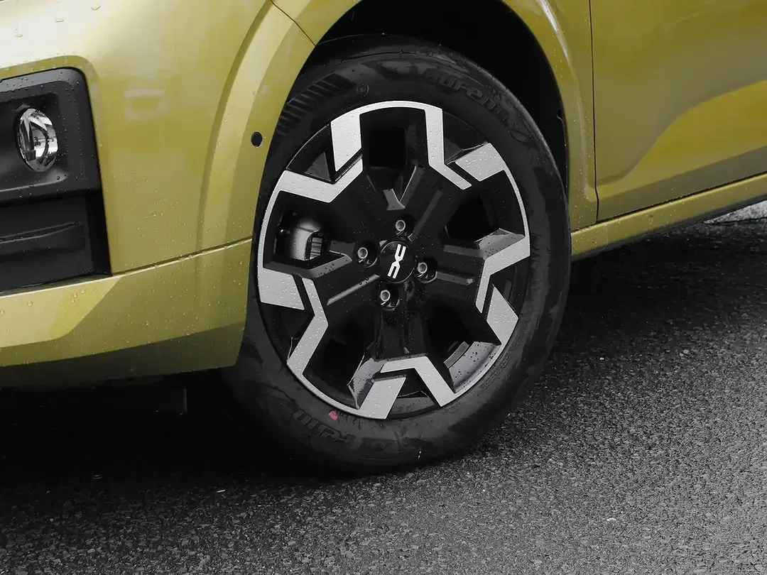 Dacia Sandero - Thumbnail 10