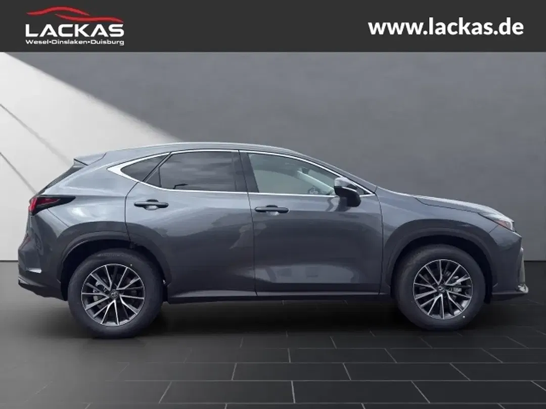 Lexus NX 350h - Thumbnail 6