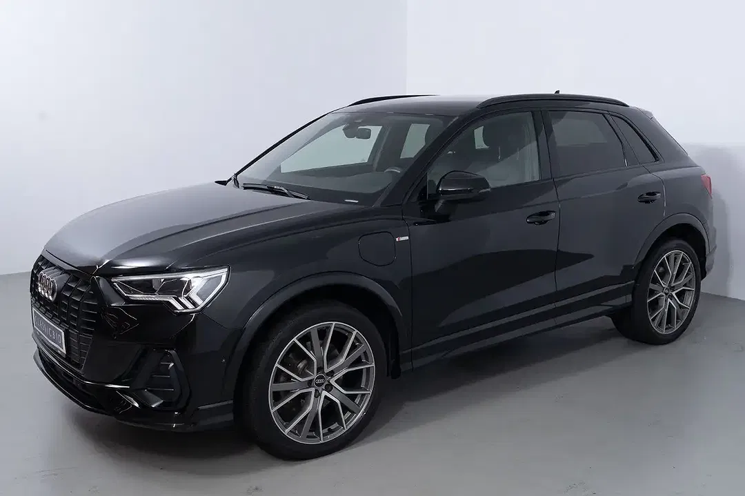 Audi Q3 - Thumbnail 1
