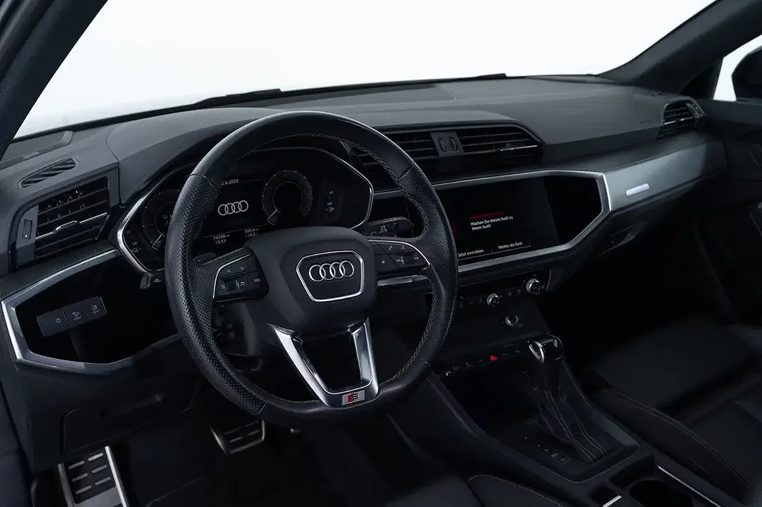 Audi Q3 - Thumbnail 10