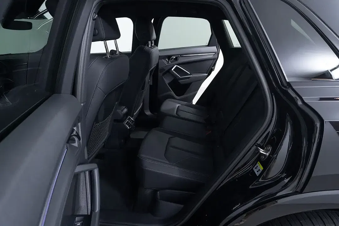Audi Q3 - Thumbnail 12