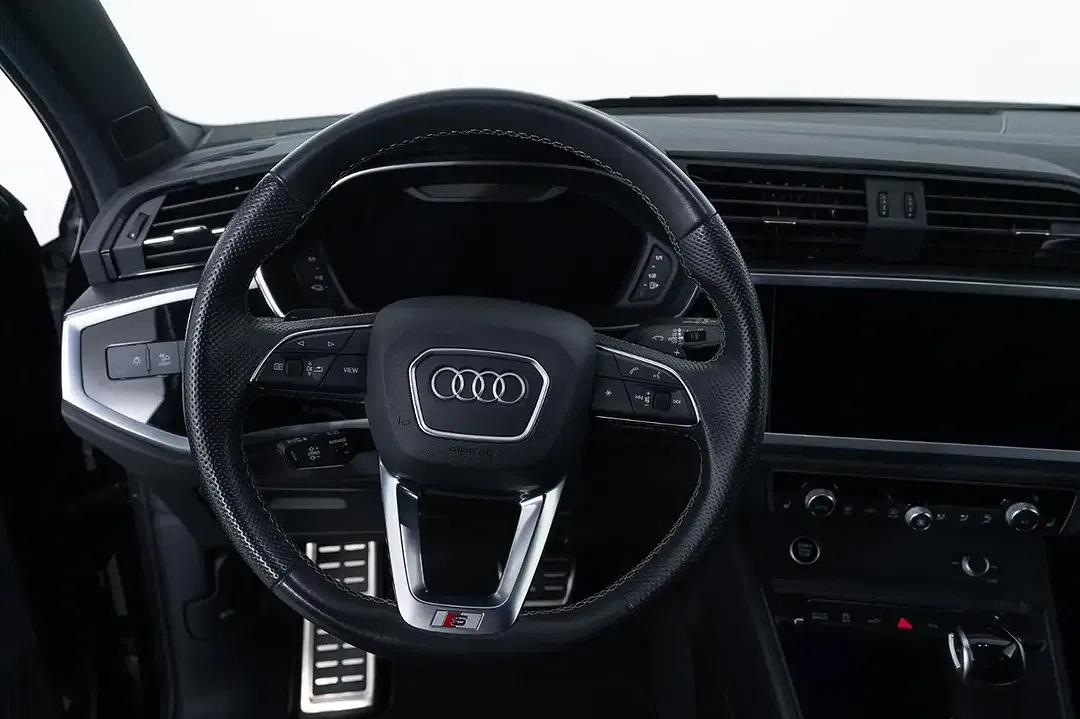 Audi Q3 - Thumbnail 14