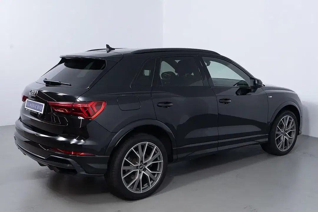 Audi Q3 - Thumbnail 6
