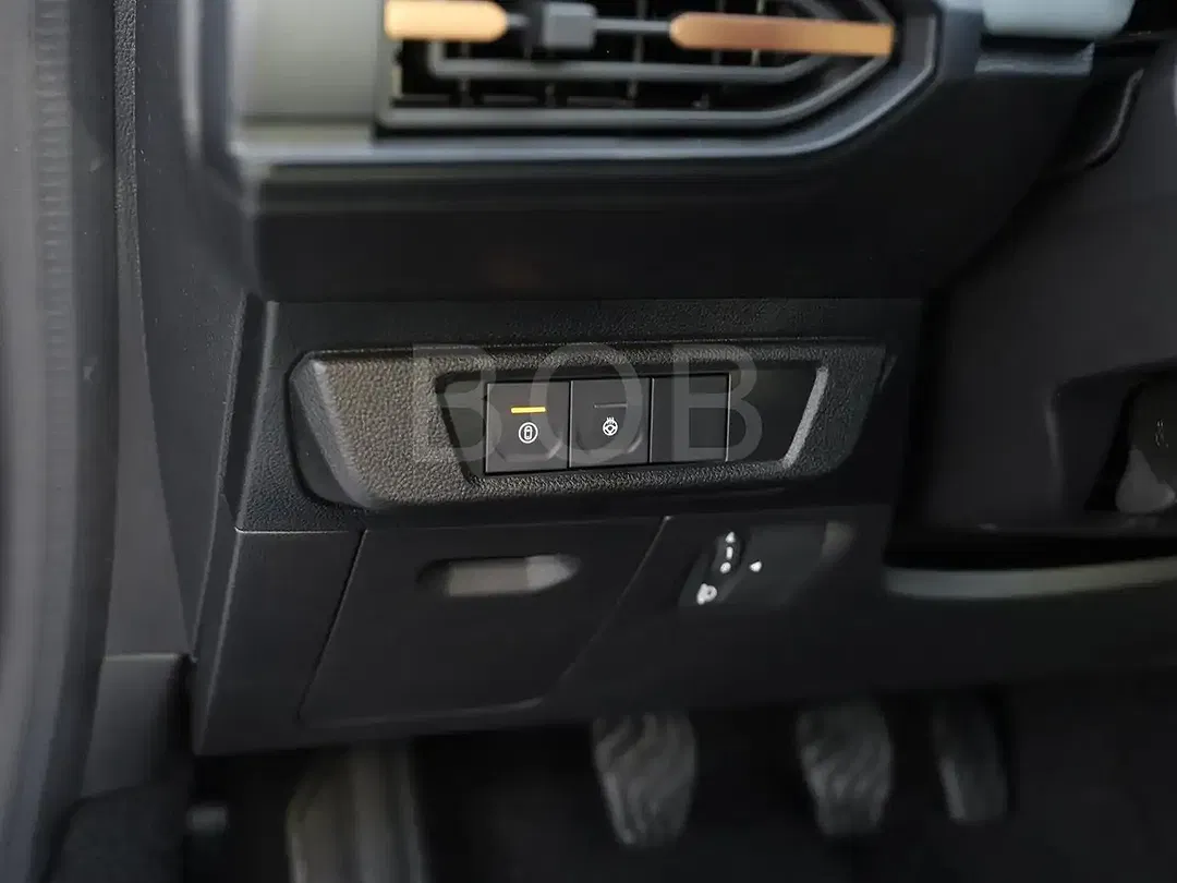 Dacia Sandero - Thumbnail 14