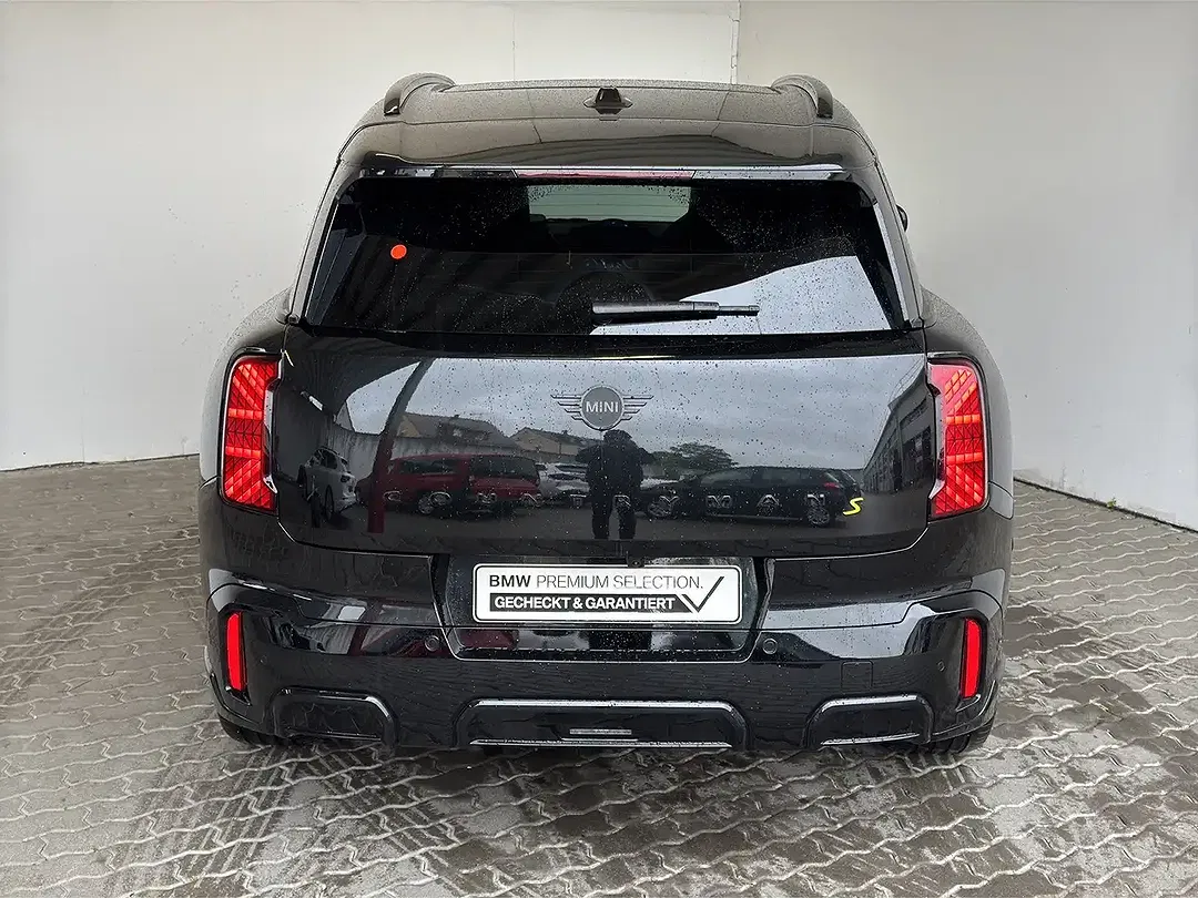 MINI Cooper SE Countryman - Thumbnail 3