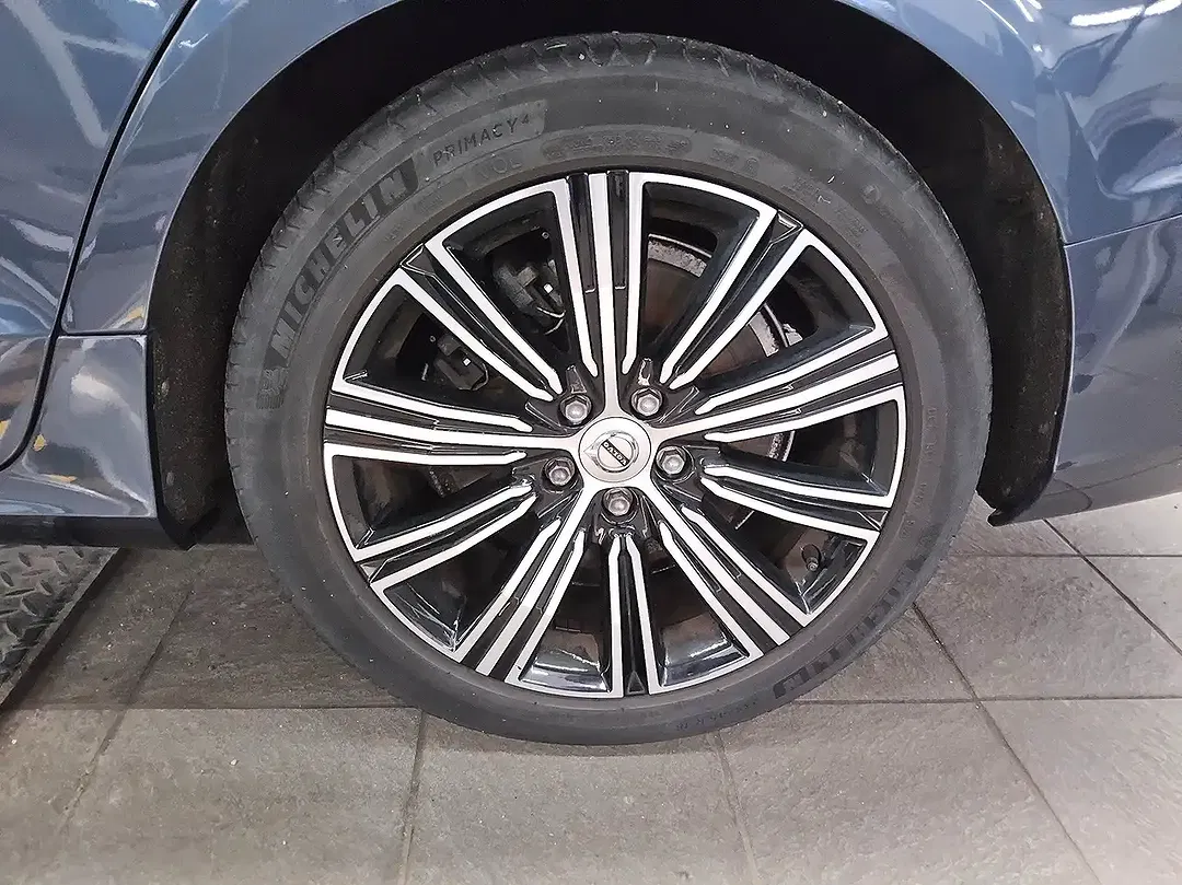Volvo V60 - Thumbnail 10