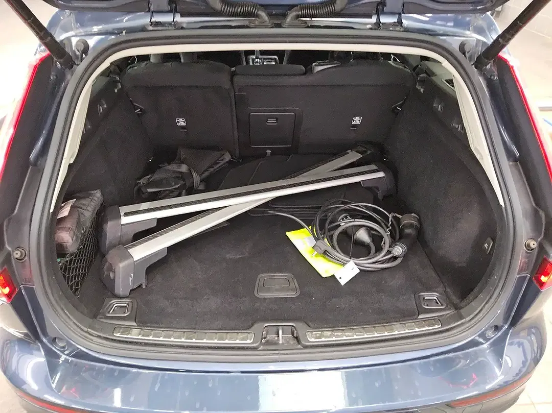 Volvo V60 - Thumbnail 11