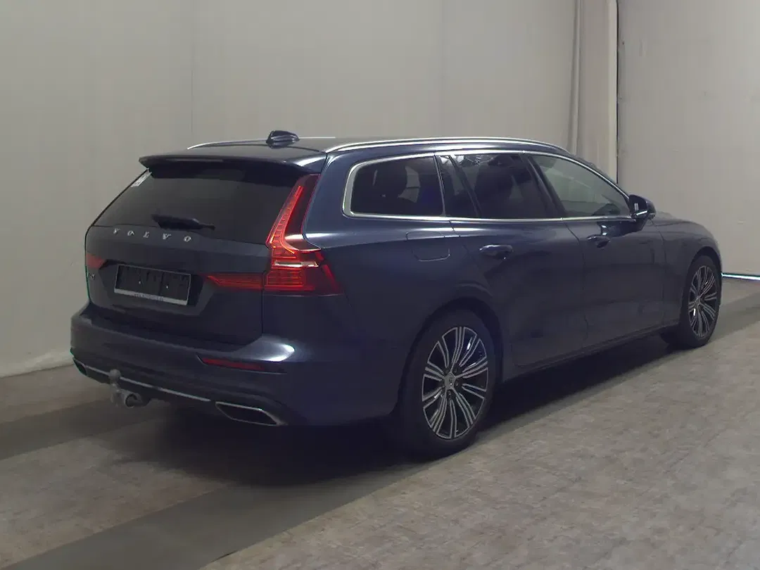 Volvo V60 - Thumbnail 3