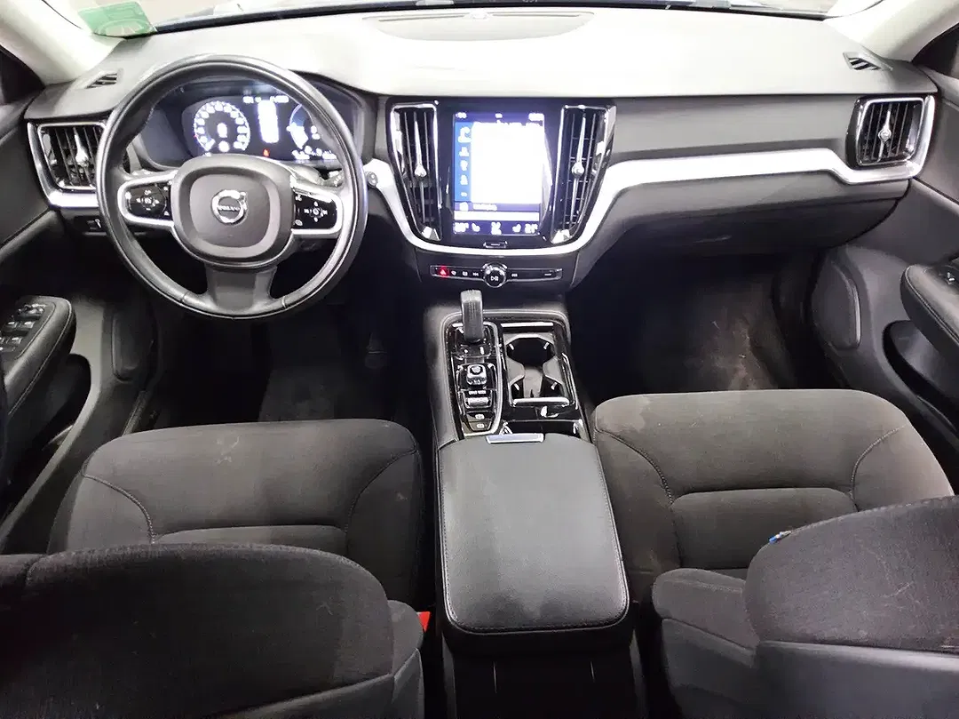 Volvo V60 - Thumbnail 4