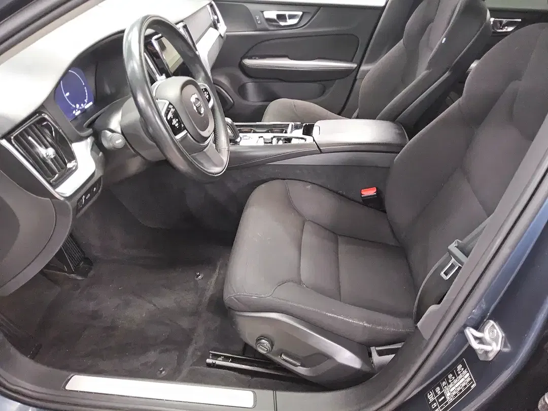 Volvo V60 - Thumbnail 8