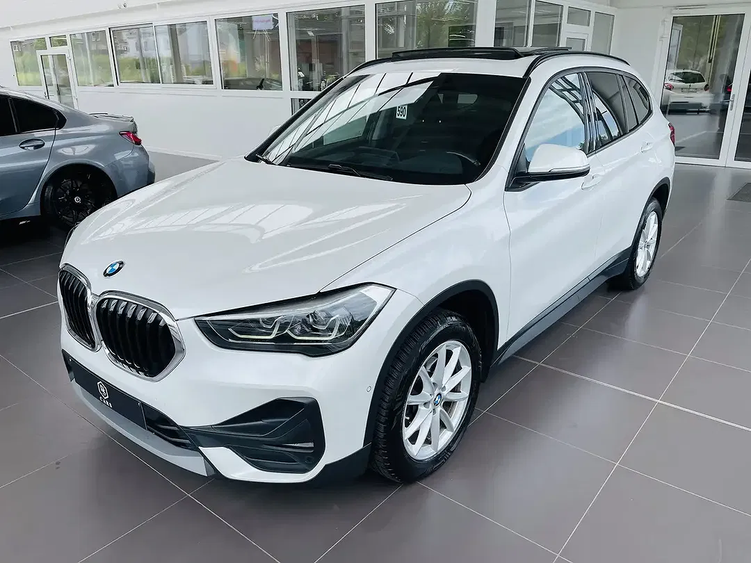 BMW X1 - Thumbnail 2