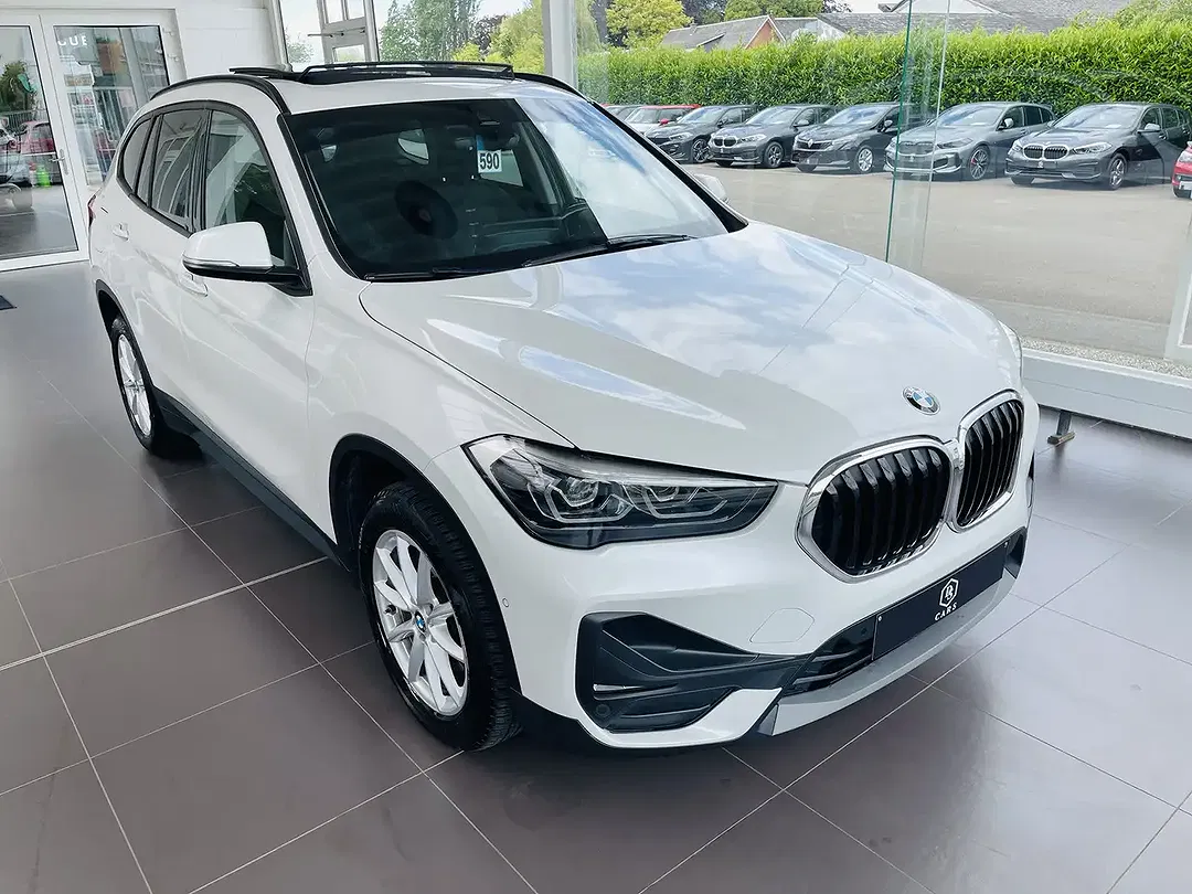 BMW X1 - Thumbnail 4