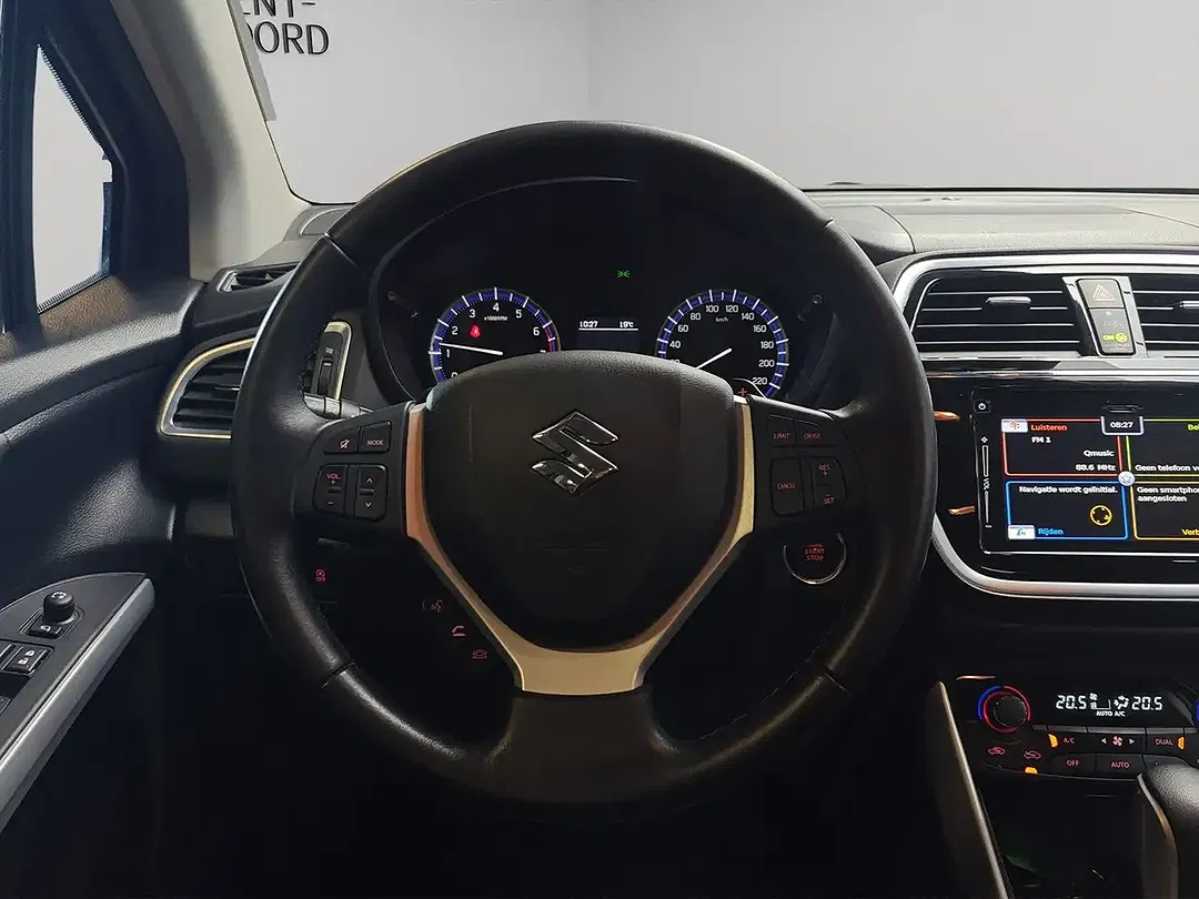 Suzuki SX4 S-Cross - Thumbnail 10